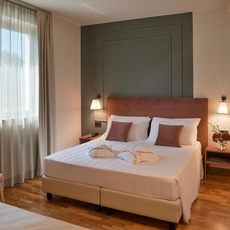 Hotel Torresi Potenza Picena Εξωτερικό φωτογραφία