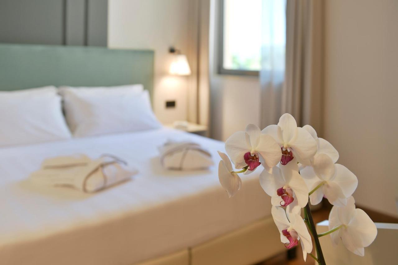 Hotel Torresi Potenza Picena Εξωτερικό φωτογραφία