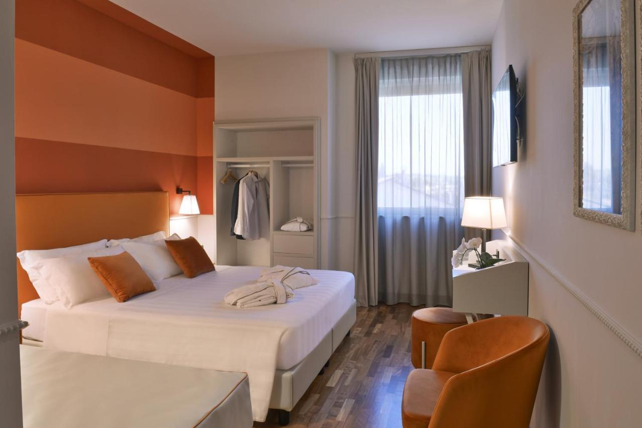 Hotel Torresi Potenza Picena Εξωτερικό φωτογραφία
