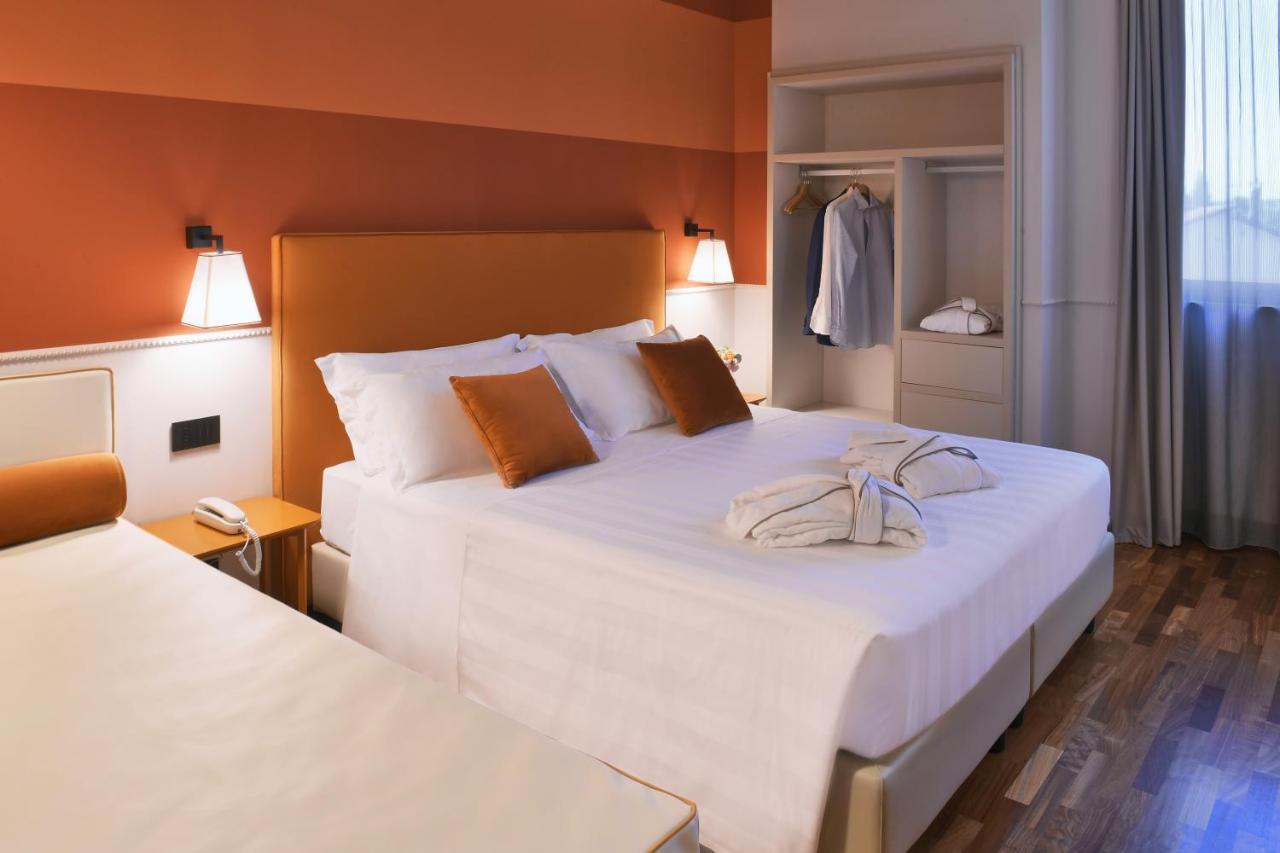 Hotel Torresi Potenza Picena Εξωτερικό φωτογραφία