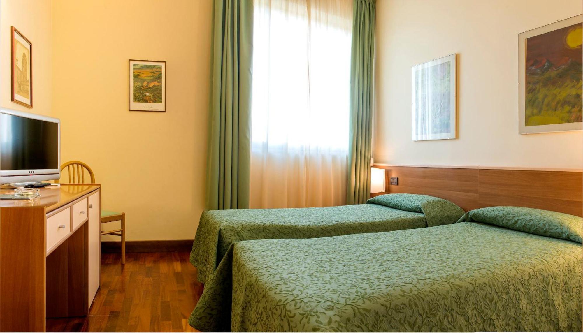Hotel Torresi Potenza Picena Δωμάτιο φωτογραφία