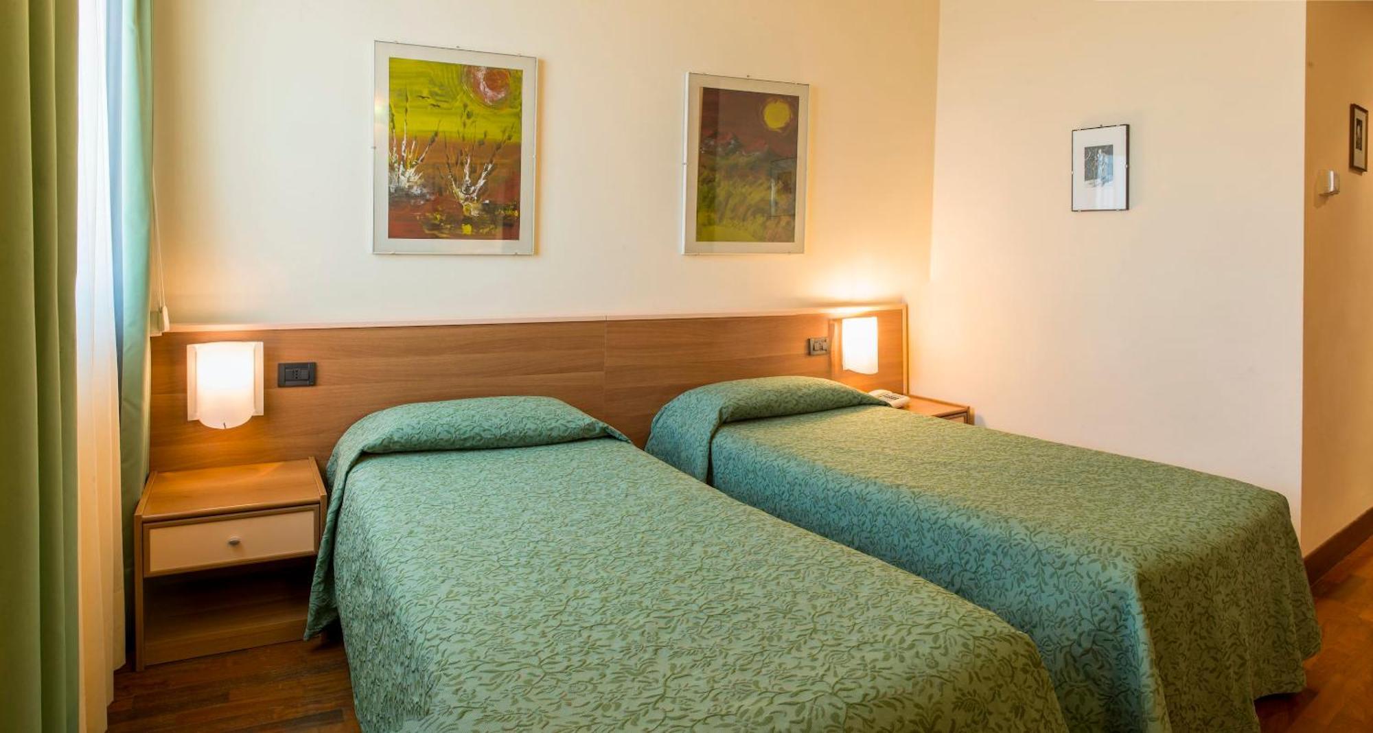 Hotel Torresi Potenza Picena Δωμάτιο φωτογραφία